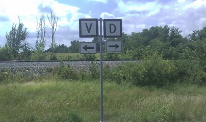 V & D Highway Signs
